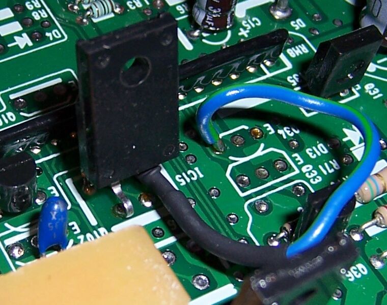File:S300 Tech AT A17Soldering Fig.2.jpg